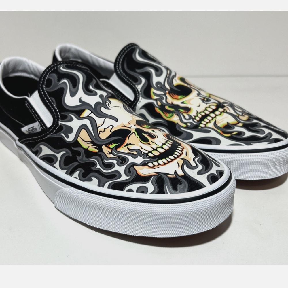 VANS Men’s Slip On Flame Skull Mens Black White Tattoo Art Sneakers - Picture 8 of 16